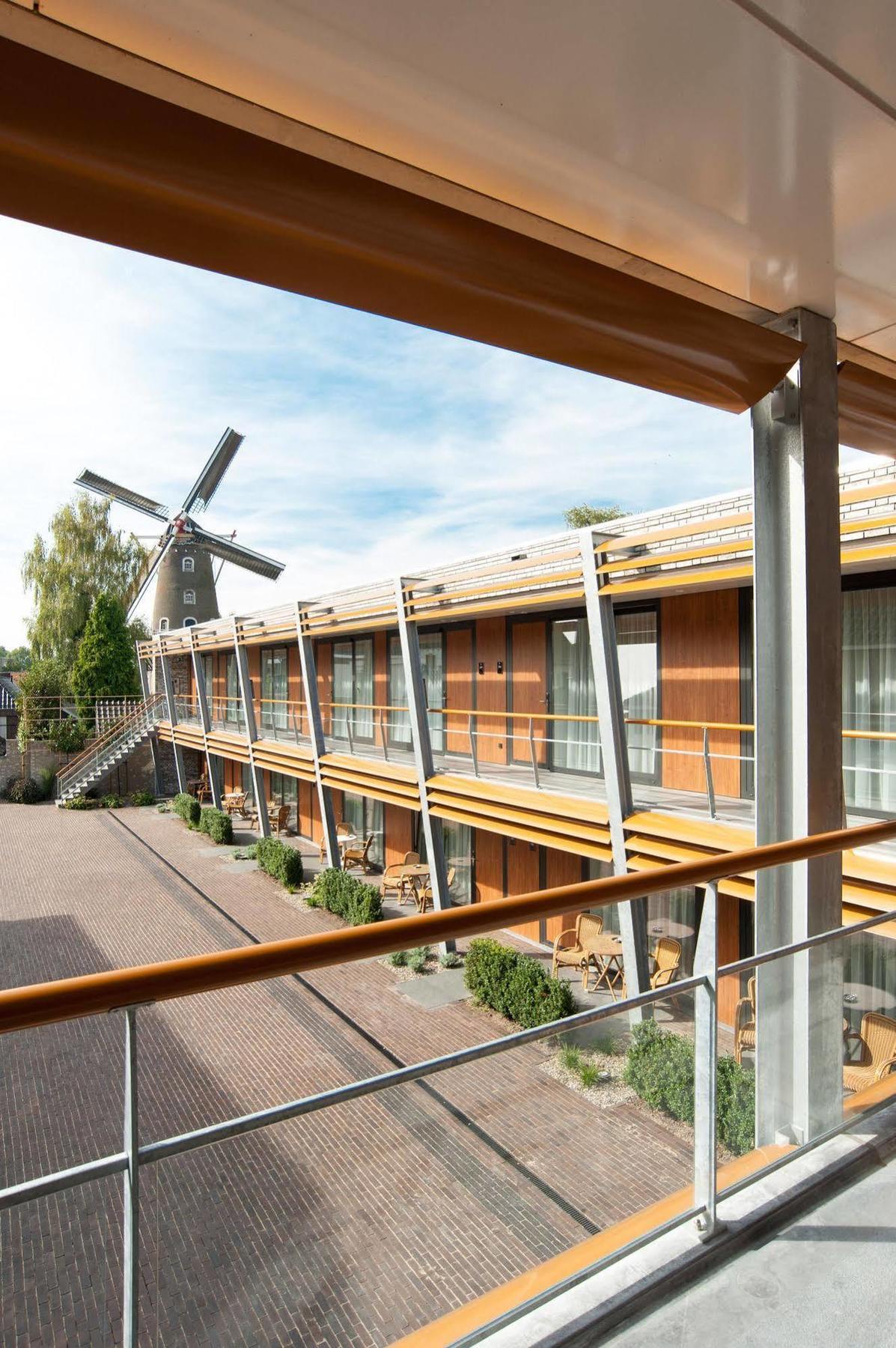 De Twee Linden Hotel Beneden-Leeuwen Exterior photo