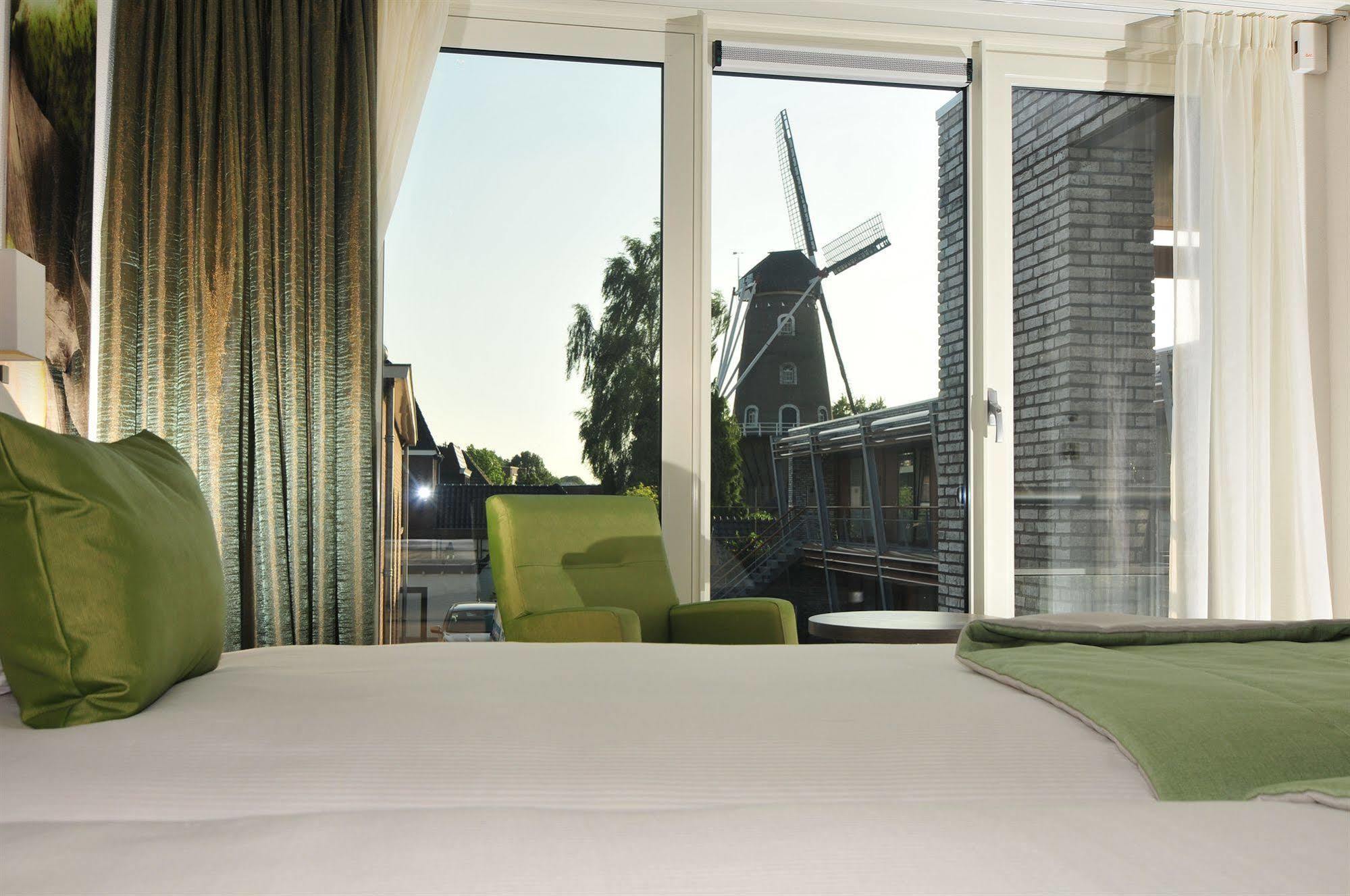 De Twee Linden Hotel Beneden-Leeuwen Exterior photo